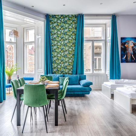 Appartement Downtown Delight - Erzsebet Blvd - 13 Ppl à Budapest Extérieur photo