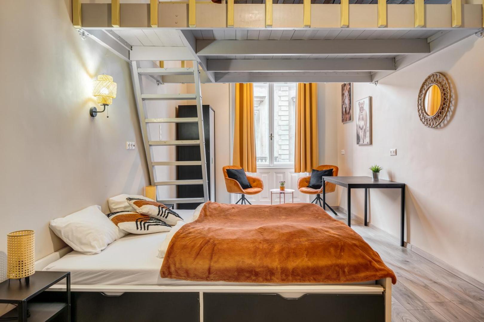 Appartement Downtown Delight - Erzsebet Blvd - 13 Ppl à Budapest Extérieur photo