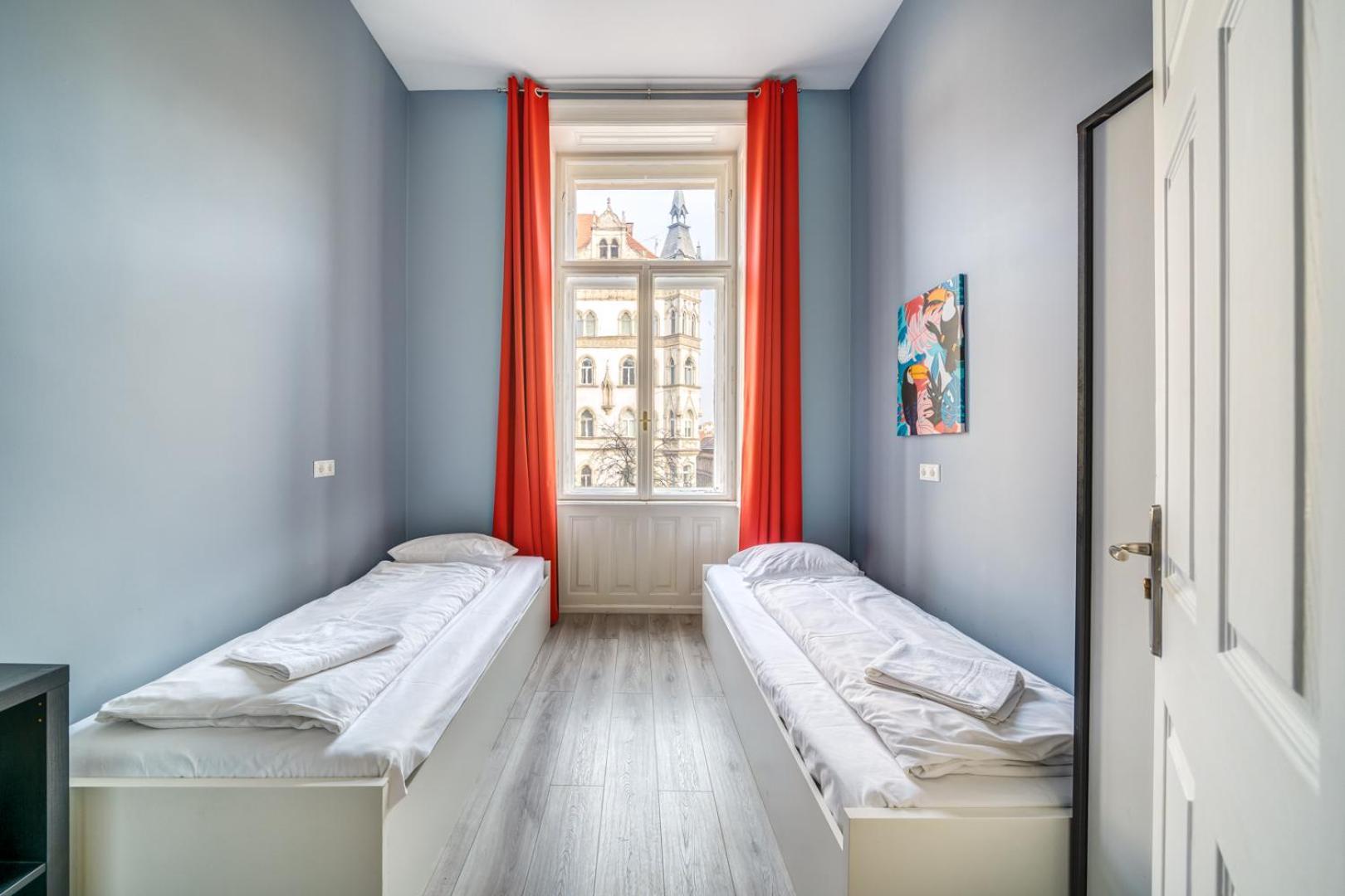 Appartement Downtown Delight - Erzsebet Blvd - 13 Ppl à Budapest Extérieur photo
