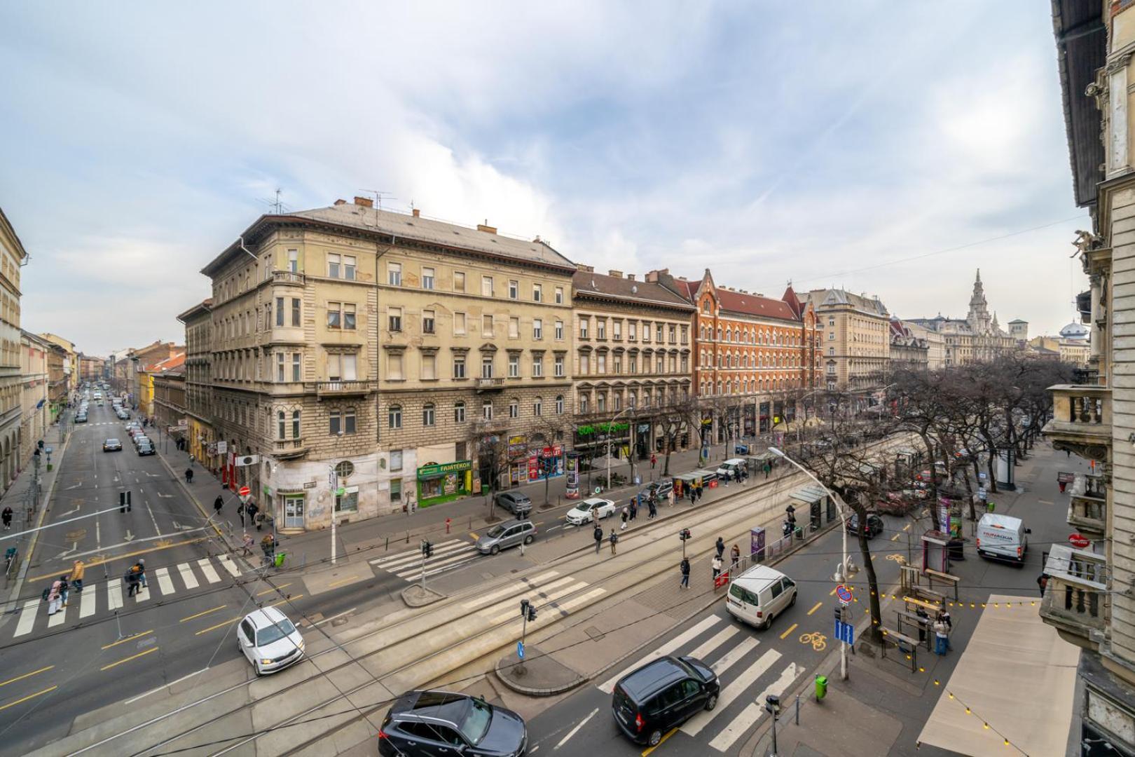 Appartement Downtown Delight - Erzsebet Blvd - 13 Ppl à Budapest Extérieur photo